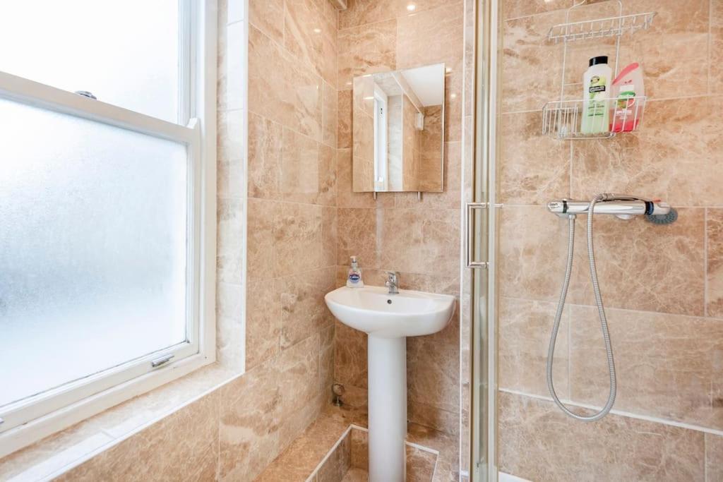 Studio Apt With Huge Balcony Near Oxford St - Marble Arch - Hydepark ลอนดอน ภายนอก รูปภาพ