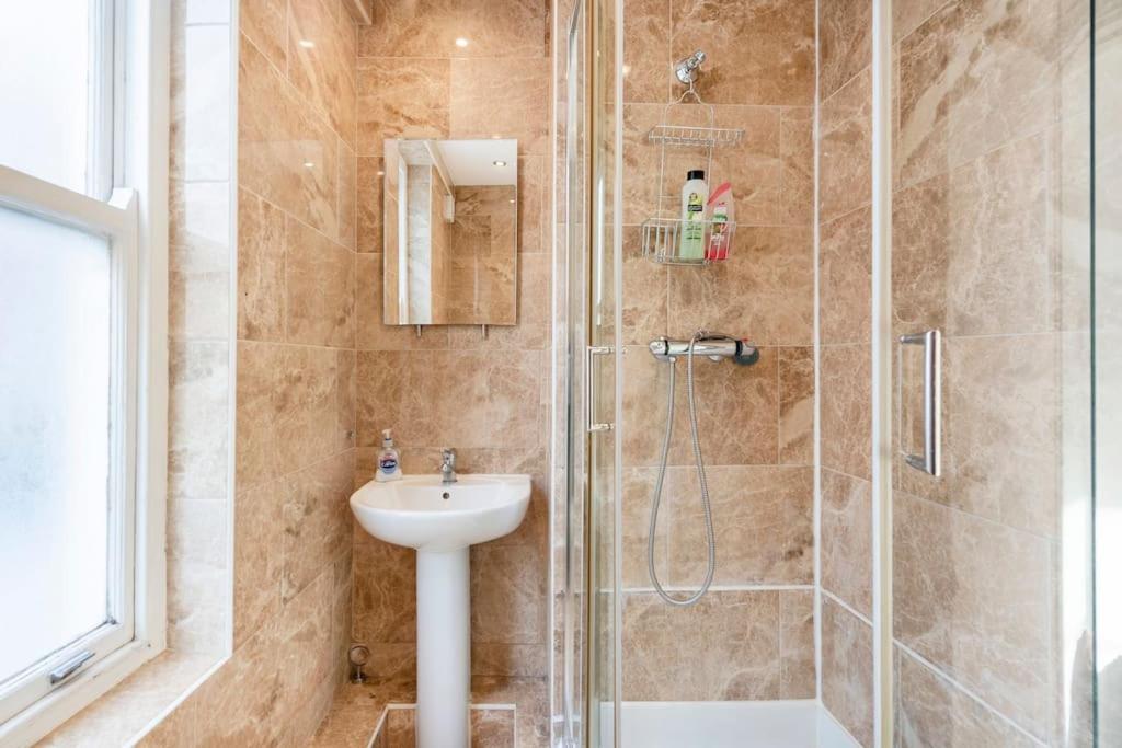 Studio Apt With Huge Balcony Near Oxford St - Marble Arch - Hydepark ลอนดอน ภายนอก รูปภาพ